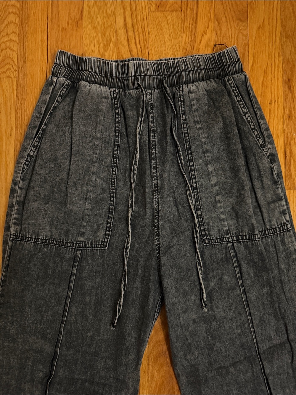 Women’s Charcoal Drawstring Pants